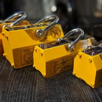 مگنت (مگنت دستی حمل بار)