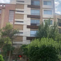 دفترکار چهارراه هشت بهشت