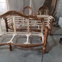 استخدام کارگر ماهر  رنگ کاری مبل و مصنوعات چوبی