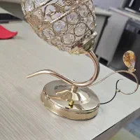 چراغ دیوار کوب