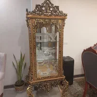 ویترین چوب راش رنگ طلایی