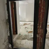 یک نفر کارگر روز مزد
