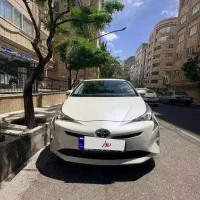 تویوتا پریوس تیپ C فول ۲۰۱۷