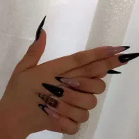 کاشت ناخن و مژه با بهترین متریال روز