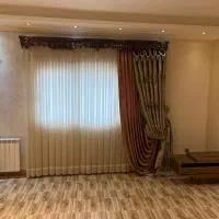 پرده سالن به دلیل جابه جایی زیر قیمت