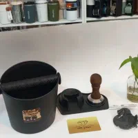 ملزومات قهوه تمپر موکاپات پیچر پاک اسکرین قهوه جوش