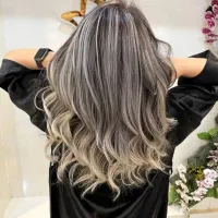 خدمات و آموزش آرایشگری در آموزشگاه فنی و حرفه ای