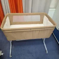 تخت نوزادی