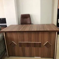 اجاره-میز-در-دفتر-کار-فضای-اشتراکی