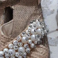 فقط یکبار استفاده شدن همگی کفش و صندل و کت