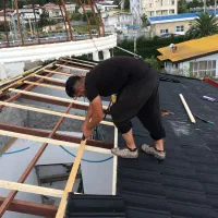 باز سازی ساختمان ‌وتعمیرونصب شیروانی وسقف کاذب