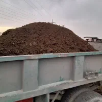 خاک باغچه و کود حیوانی