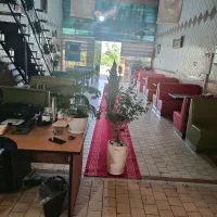 کارگر ساده قلیون زن با جای خواب سالن کار خانم