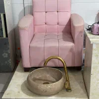 فروش میز ناخن و پدیکو  (اجاره هم داده می‌شود )