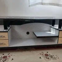 میز تلویزیون در حد نو