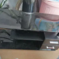 میز تلویزیون شیشه ای سالم
