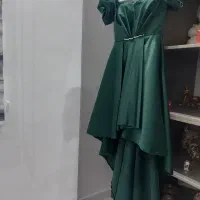 لباس ساتن سبز سایز ۳۸ تنخور شیک