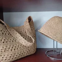 کیف و کلاه ساحلی