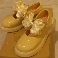 کفش مجلسی دخترانه سایز ۳۱ کاملا نو