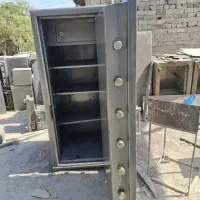 گاوصندوق زاگرس ایستاده ۱۸۰s ۲۰۰۰