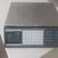 ترازوی۳۰ کیلوییAclas
