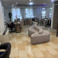 اجاره-ی-میز-ناخن-تخت-مژه-و-صندلی-رنگ-و-تراپی