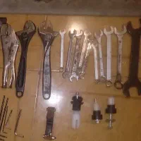 آچار فرانسه1500 و انبر قفلی 900 آچار ها دونه 250