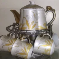 قوری و فنجان نعلبکی دکوری