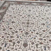 یک عدد فرش ۱۲ متری فرحزاد ۱۰۰۰ شانه