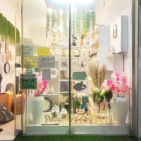 مغازه دکوری گلدان ظرف وسایل عید