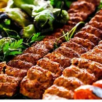 پرسنل کار در غذا خوری