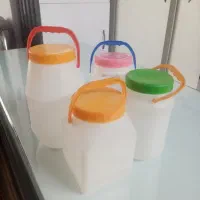 دبه ی ماست و ترشی