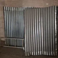 تعدادی ابزار و وسایل ساختمان
