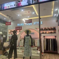 نیازمنده فروشنده خانم