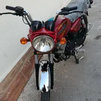 موتورسیکلت همتاز200