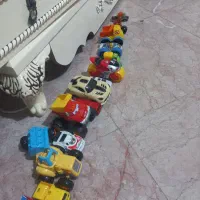 تعدادی اسباب بازی