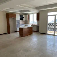 ۶۸متر،پارکینگ سندی و آسانسور،نزدیک مترو