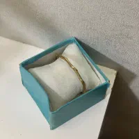 النگو طلاروس اصل