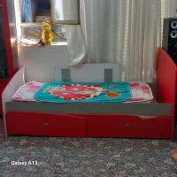 تخت|تخت و سرویس خواب|یزد, |دیوار
