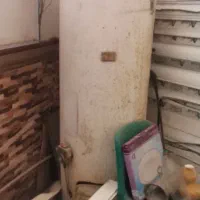 آبگرمکن ایستاده گازی بزرگ سالم