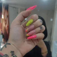 خدمات ناخن،کفسابی پدیکور،موخوره‌گیری.اصلاح‌ابرو