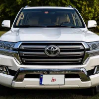 تویوتا لندکروز GXR مدل ۲۰۱۷ V6 فول