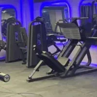 با زیر ۹۰۰میلیون باشگاهتو تجهیز کن(دستگاه بدنسازی)