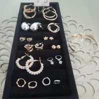 ۱۳ گوشواره و دستبند مراقبتی