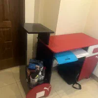 میز کامپیوتر بسیار بزرگ