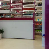واگذاری مغازه ارایشی با لوازم