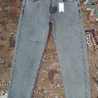 شلوار لی مام فیت نوی نو