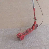 اسکوتر فلزی