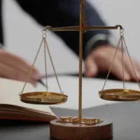 وکیل پایه یک دادگستری