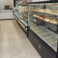 فروشنده خانم